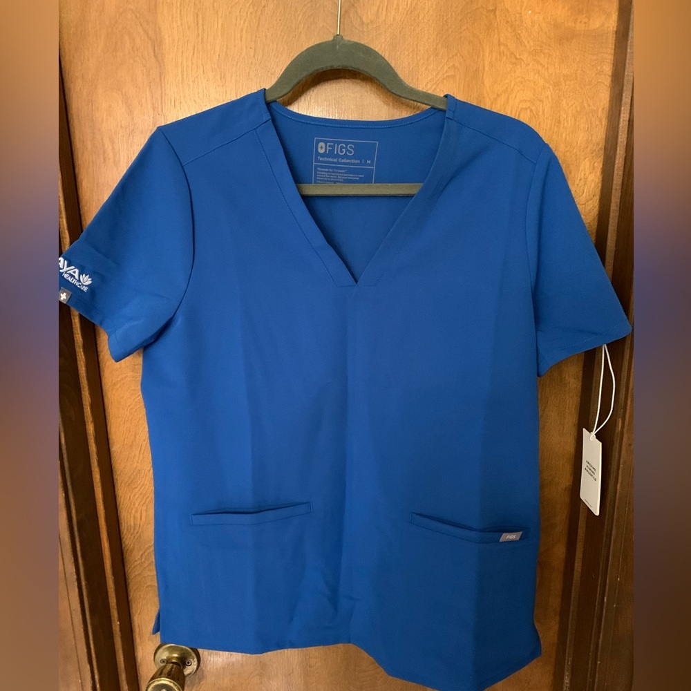 Casma Three Pocket Scrub Top - Royal Blue